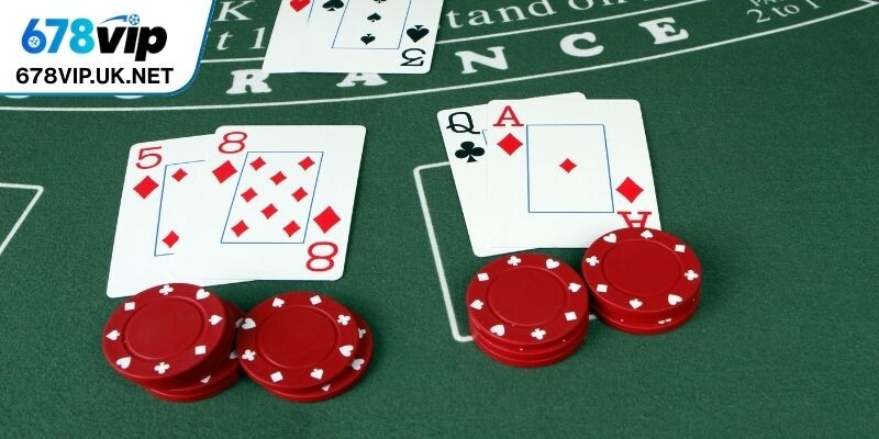 Cách rút bài hoặc dằn trong xì dách